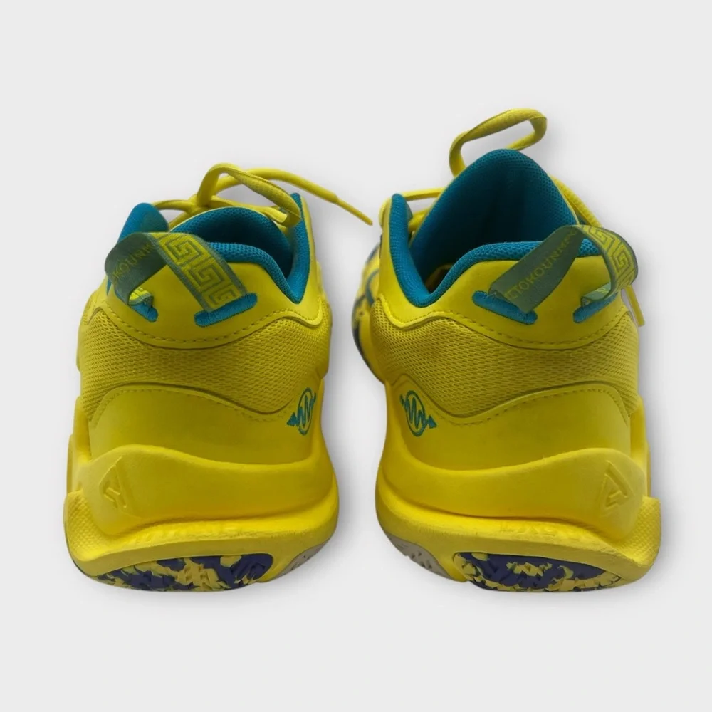 Nike Giannis Immortality 2‎ Youth Big Kids Size 7 Style DQ1943-700 Basketball